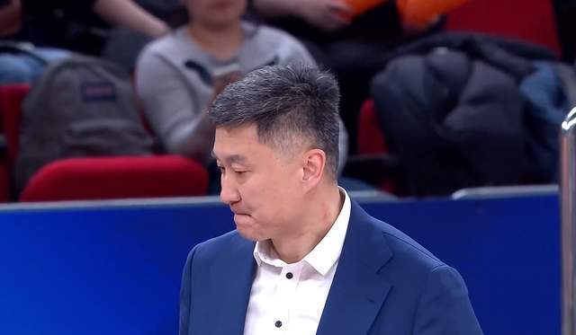 kaiyun-央视直播！好戏来了，徐昕PK杜锋，球迷力挺徐昕报仇，杜锋咋整